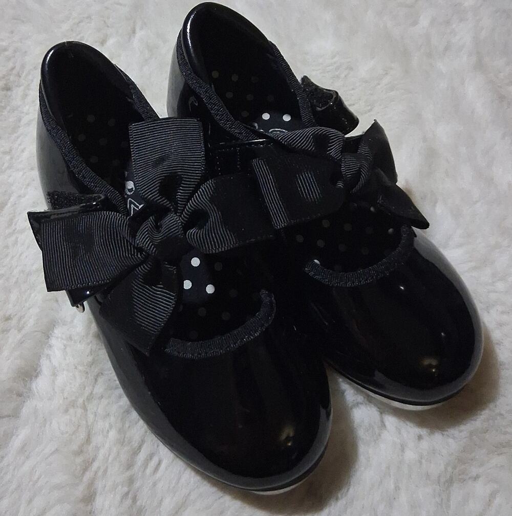 Stelle Tap dance shoes with removable black bows sz 8Medium beginners